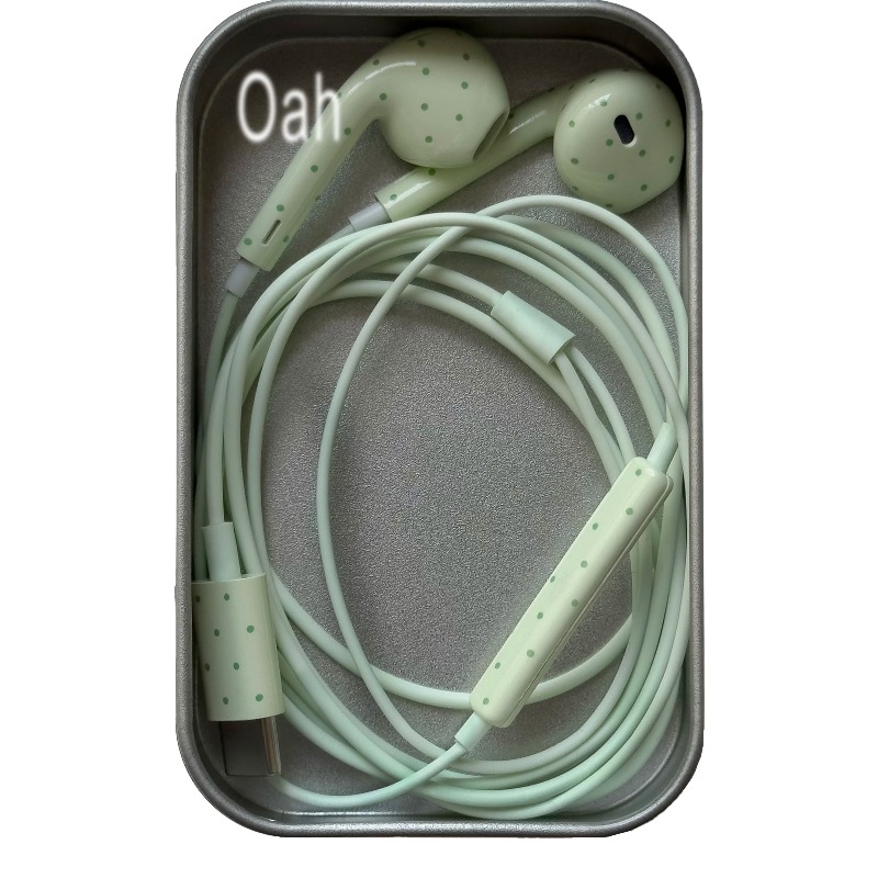 Oah Polka Dot Wired Earphones  - Usb C Earphone recension och pris